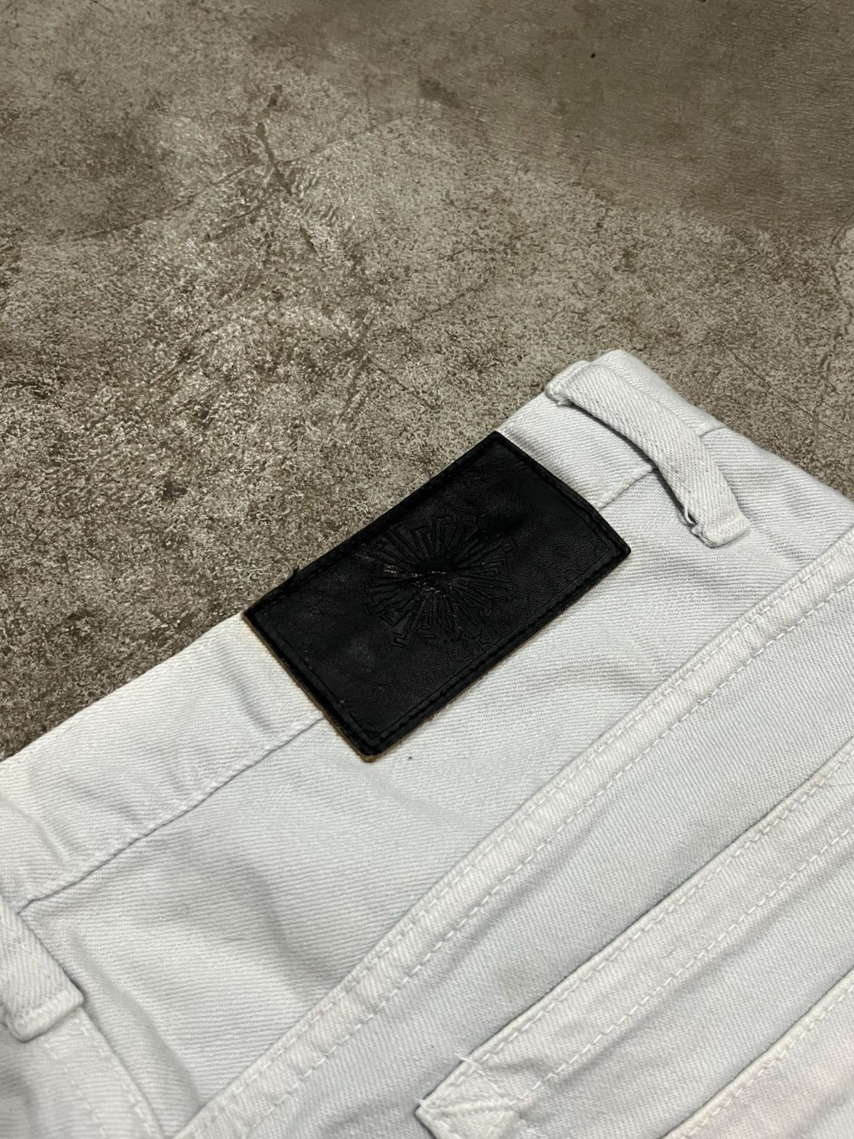 Tornado Mart Tornado Mart Clawmark White Denim Jeans Size US 34 / EU 50 - 9 Thumbnail