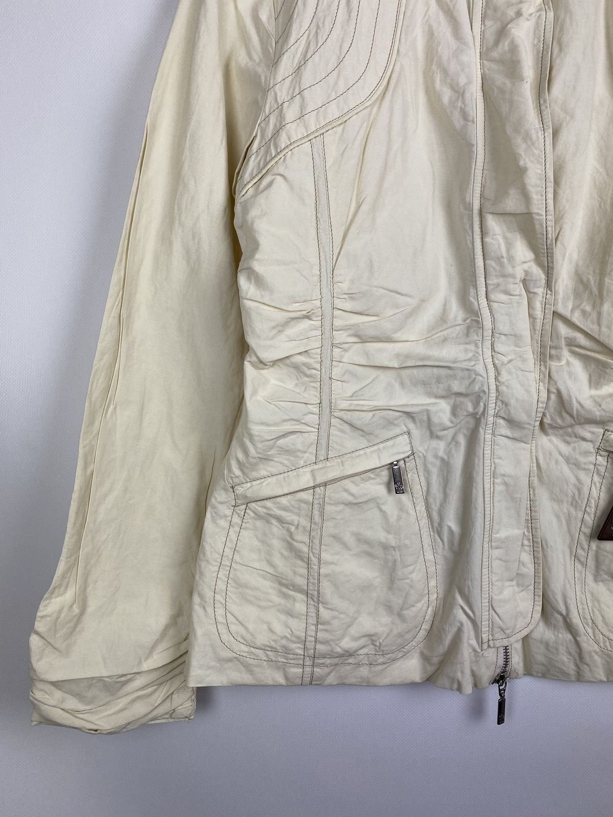 Moncler Moncler vintage ladies full zip jacket size 3 beige Size S / US 4 / IT 40 - 6 Thumbnail
