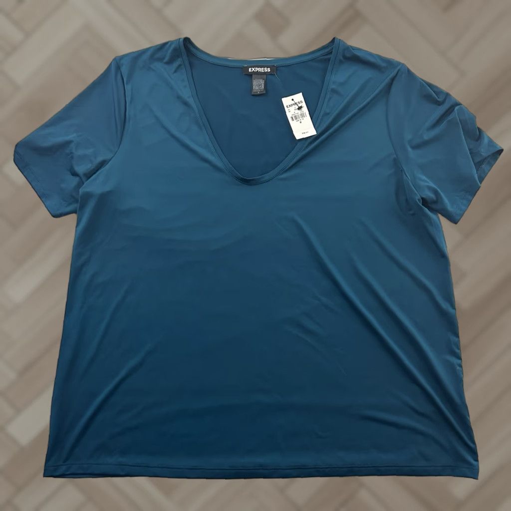 Express VINTAGE Express Silky Skimming V-Neck Short Sleeve Top Womens Medium Blue Express Shirt M Blue Short Sleeve V-Neck Women Medium Top Size M / US 6-8 / IT 42-44 - 1 Thumbnail