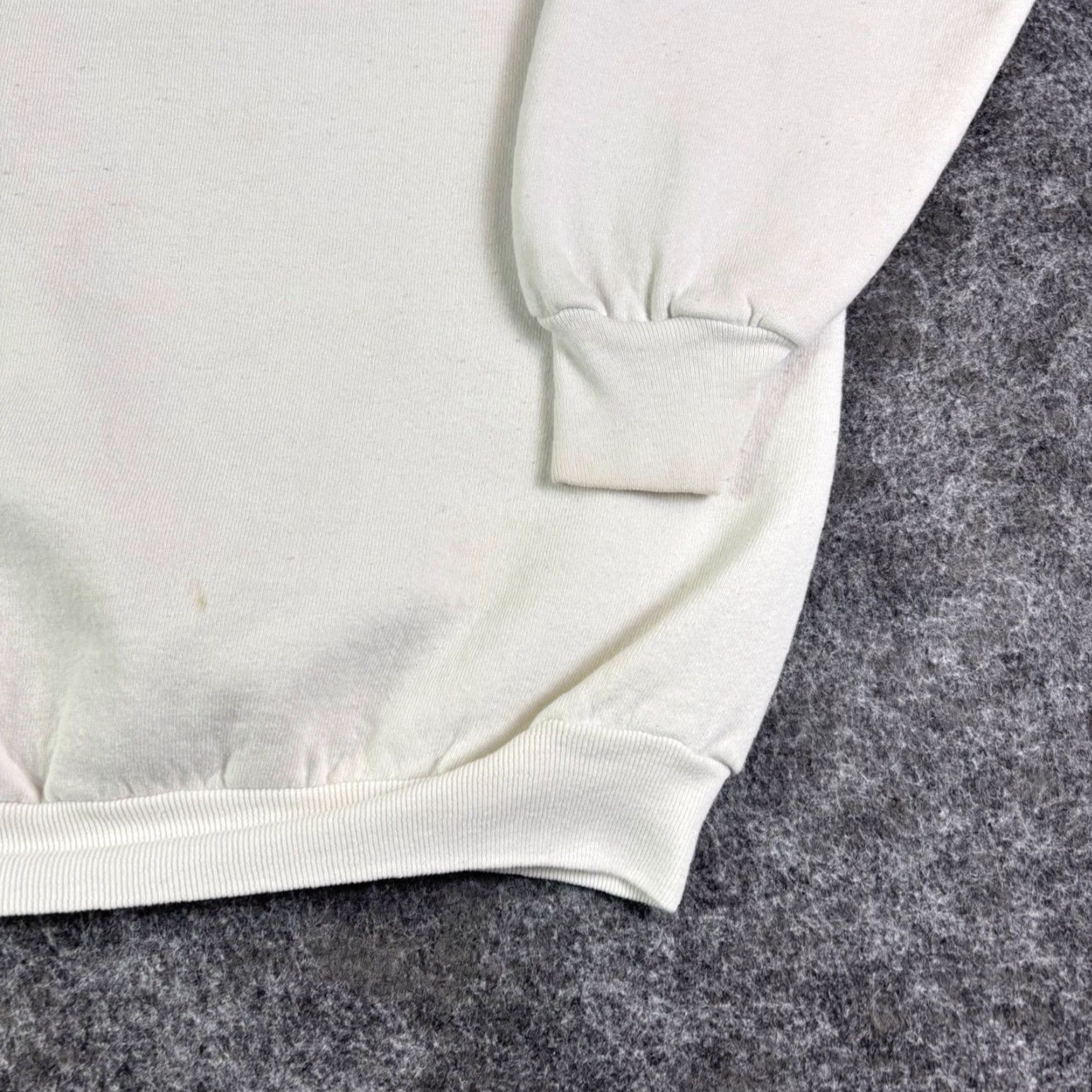 Vintage VINTAGE White Raglan Sleeve Sweatshirt Basic Crewneck Pullover 90s USA Large Size US L / EU 52-54 / 3 - 7 Thumbnail