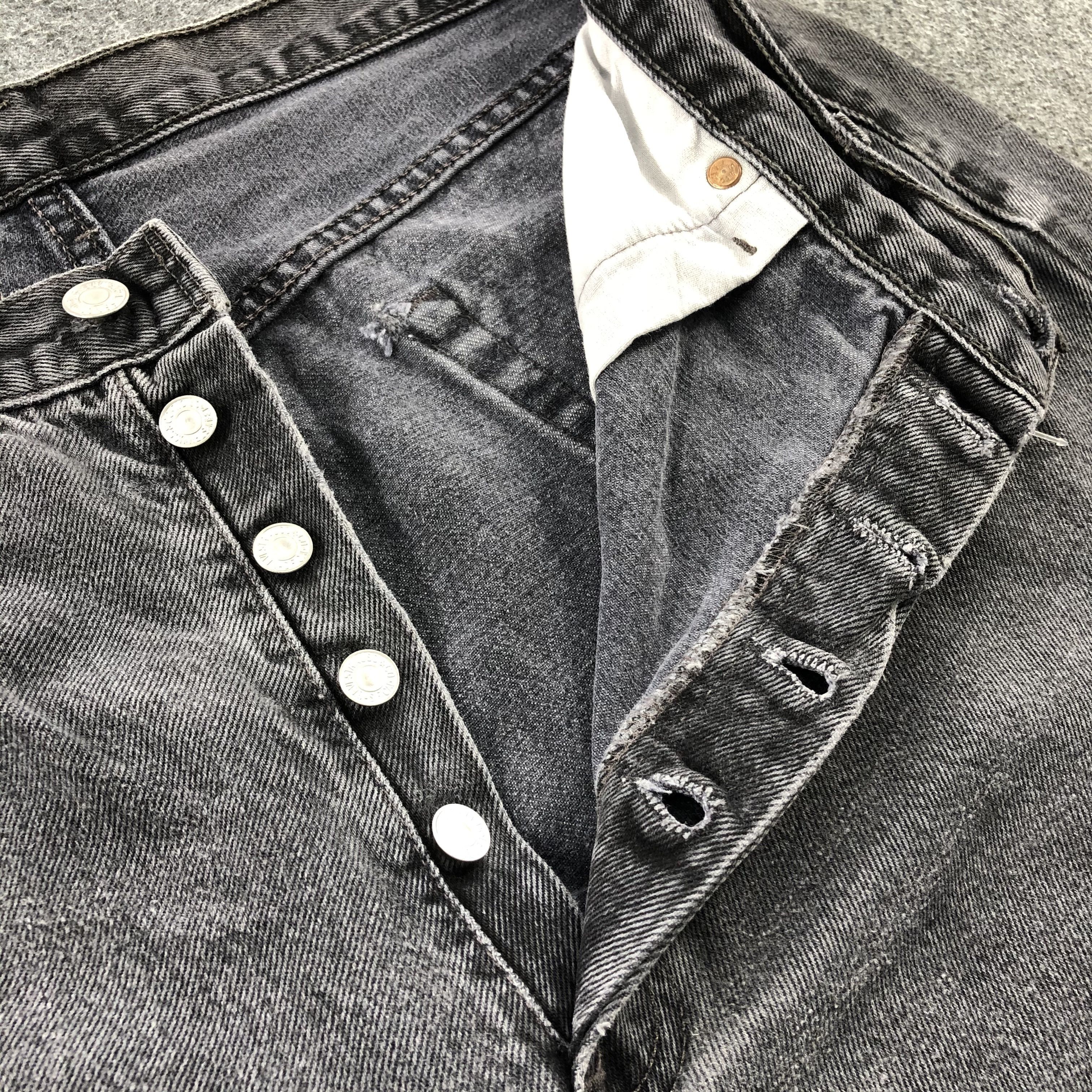 Levi's Vintage 90s Distress Levis 501 Faded Black Jeans-JM1564 Size US 35 - 9 Thumbnail