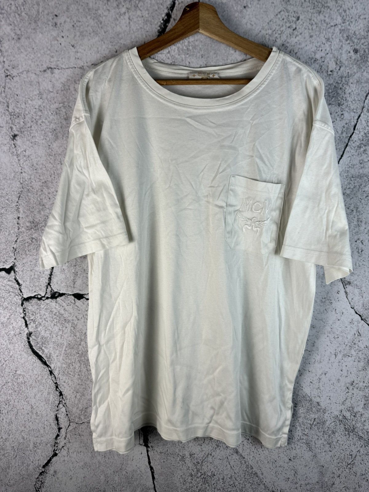 MCM MCM White Embroidered Pocket Tshirt Size US L / EU 52-54 / 3 - 1 Thumbnail