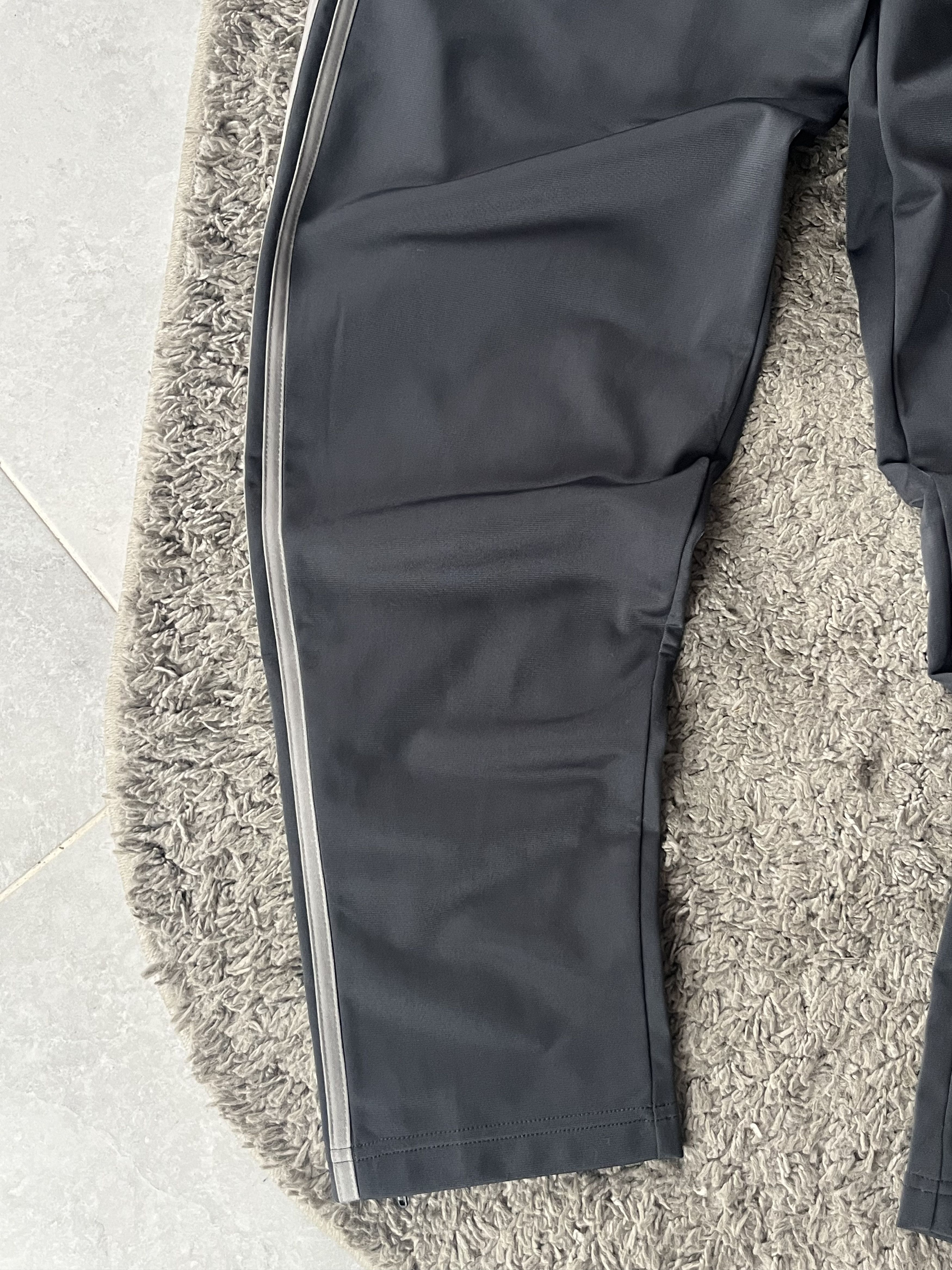 Adidas Vintage Pants Adidas Soccer Football JUVENTUS Team Size US 34 / EU 50 - 8 Thumbnail