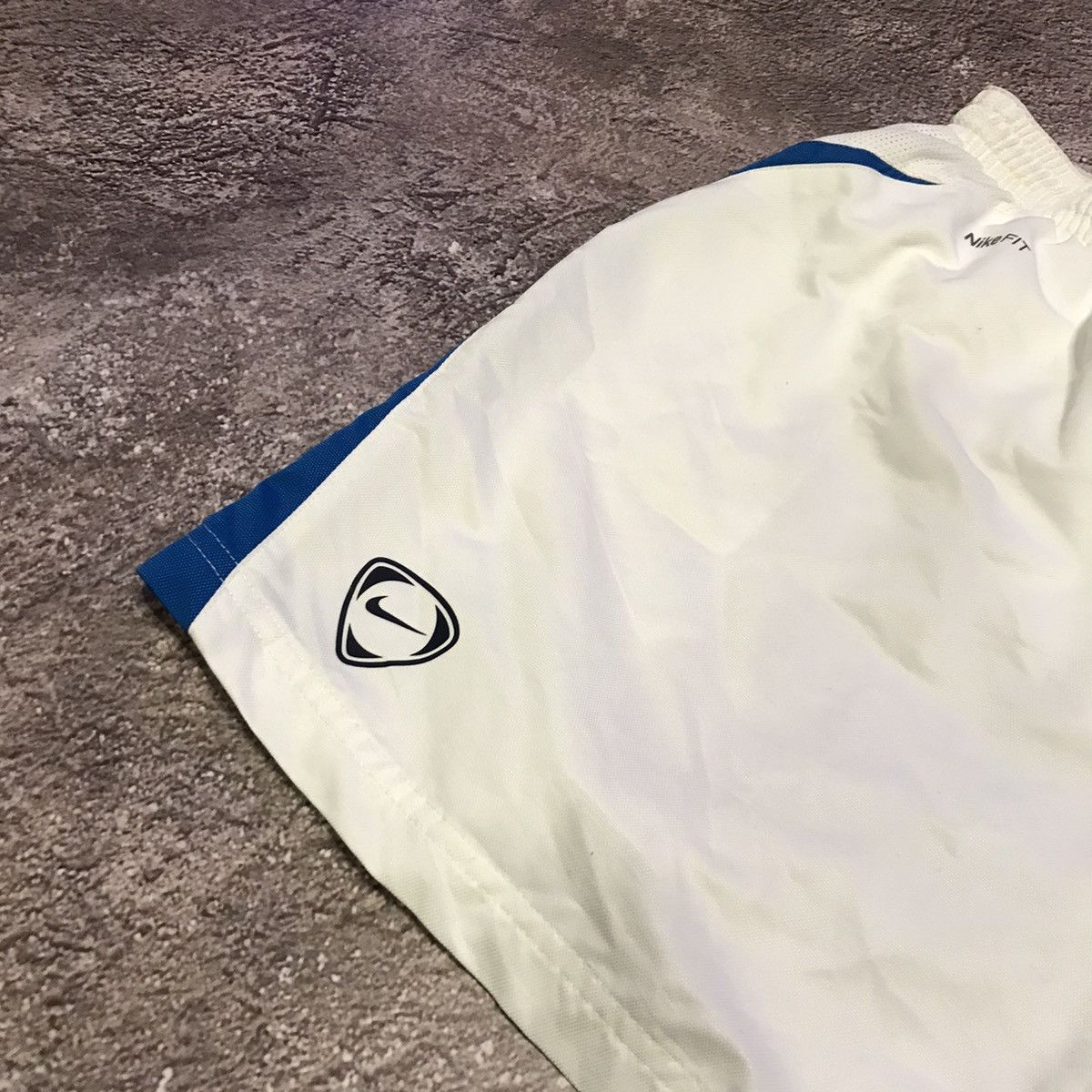 Vintage Vintage Nike Swoosh Shorts Baggy Y2K Streetwear Skate 30 Size US 30 / EU 46 - 2 Thumbnail