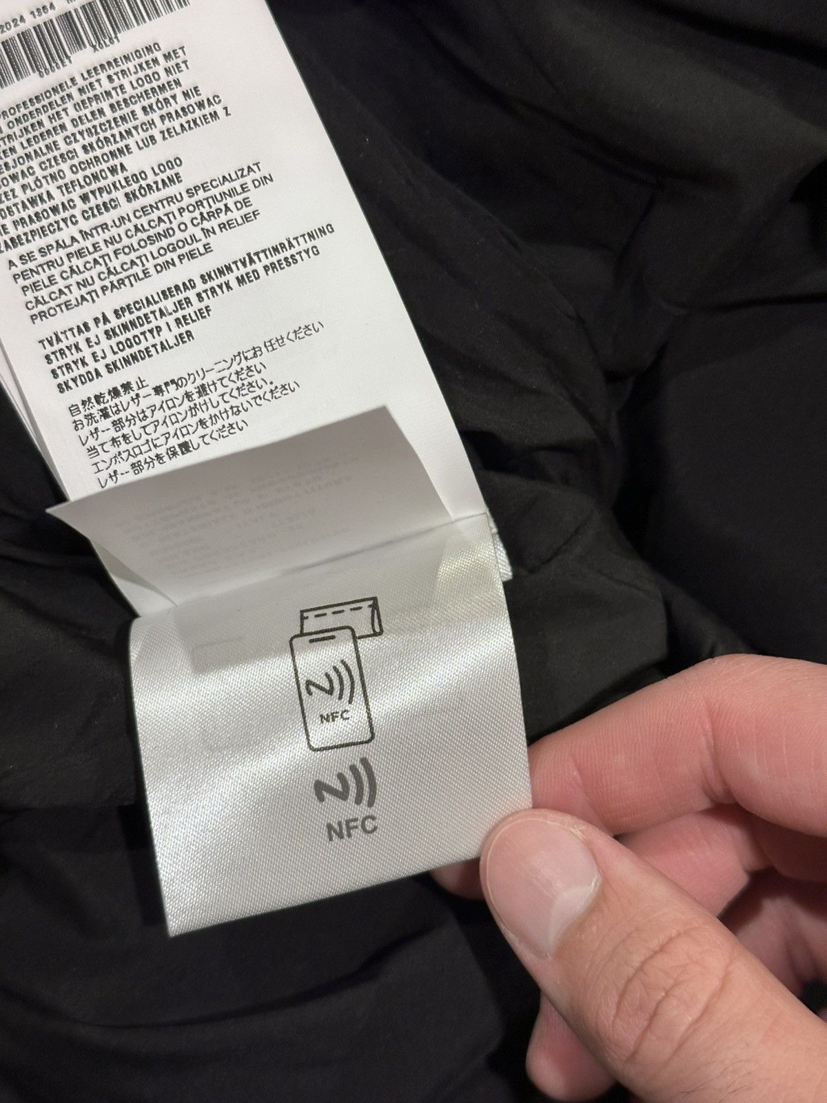 Miu Miu Miu Miu Technical Ponge Cropped Down Puffer Padded Jacket Size S / US 4 / IT 40 - 19 Thumbnail