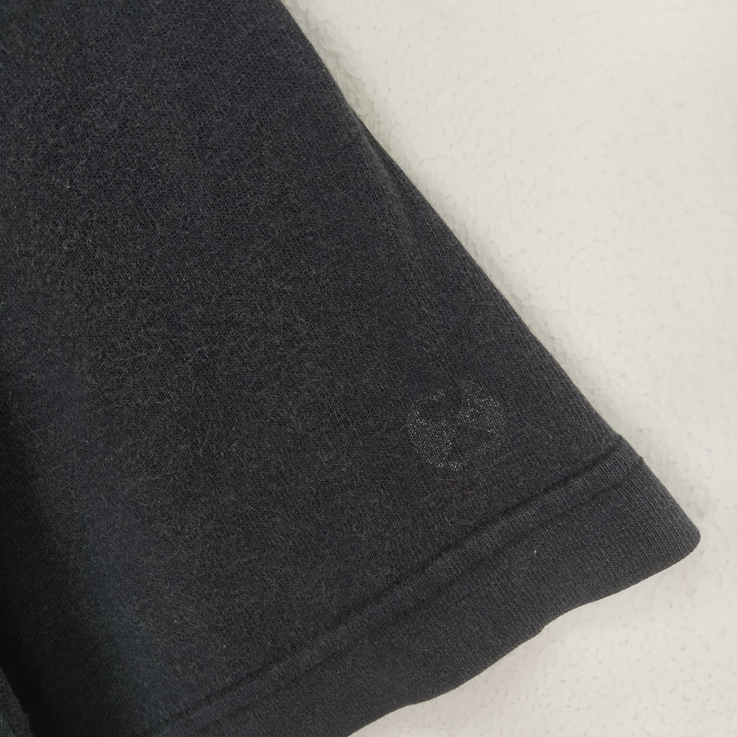 Final Home Vintage Final Home Japan Brand Black Streetwear T-shirt Size US M / EU 48-50 / 2 - 6 Thumbnail