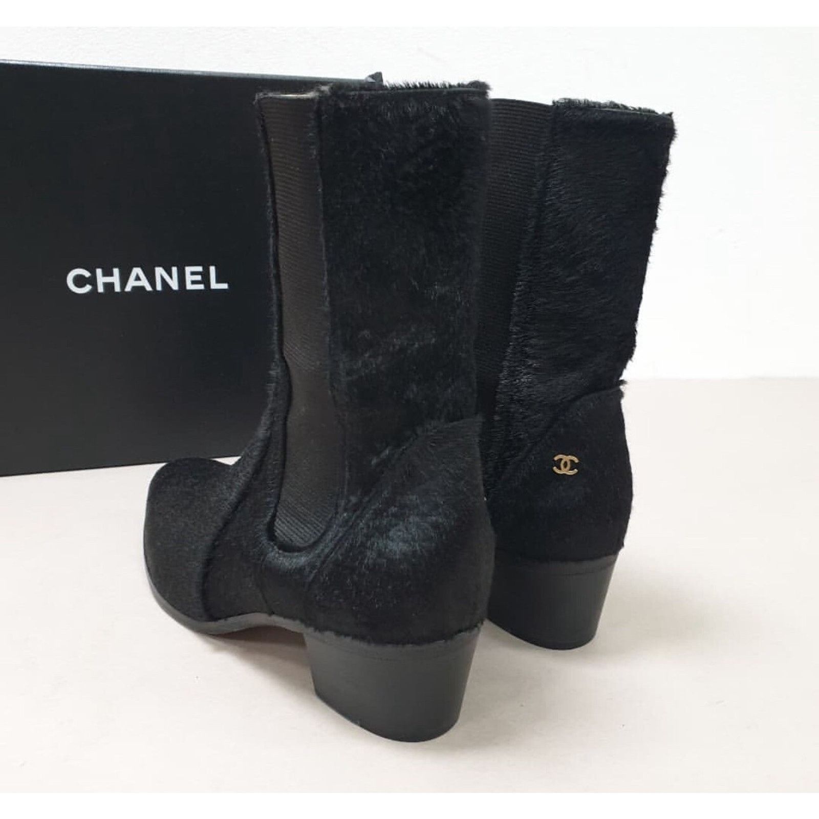 Chanel Chanel Black Pony Hair CC Ankle Boots Sz.38.5 Size US 8.5 / IT 38.5 - 5 Thumbnail