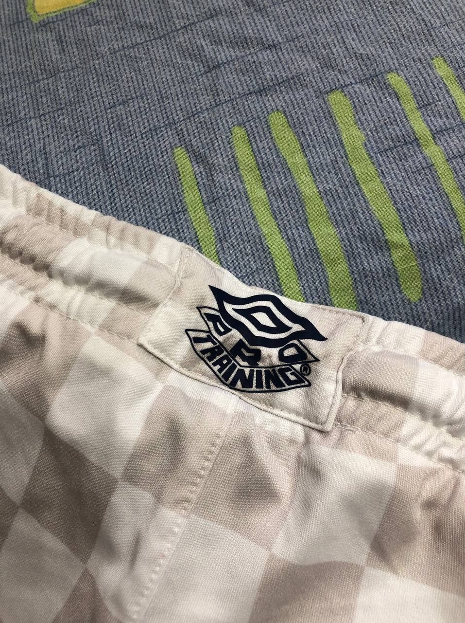 Umbro × Vintage Mens vintage Umbro shorts rare streetwear y2k Size US 36 / EU 52 - 11 Thumbnail