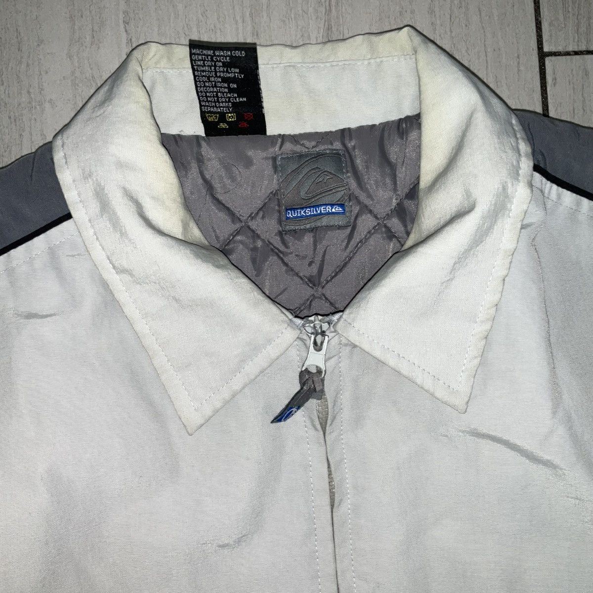 Quiksilver Quiksilver Vintage Quilted Padded Zip Up Jacket Size US XL / EU 56 / 4 - 4 Thumbnail