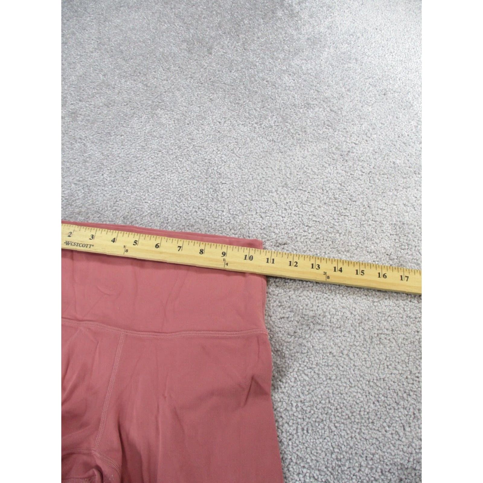 Lululemon Lululemon Womens 4 Brier Rose Red Pink Nulu Crop Yoga Leggings Size 27" / US 4 / IT 40 - 7 Thumbnail