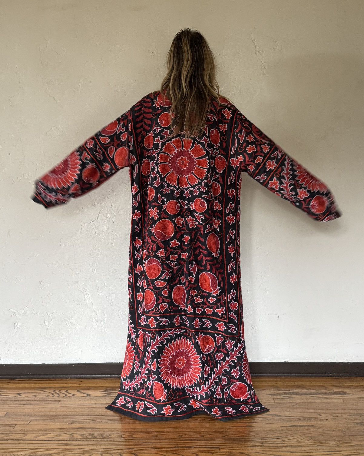 Handmade Turkish Red Black Handmade Embroidered Full Length Kaftan Size ONE SIZE - 3 Thumbnail