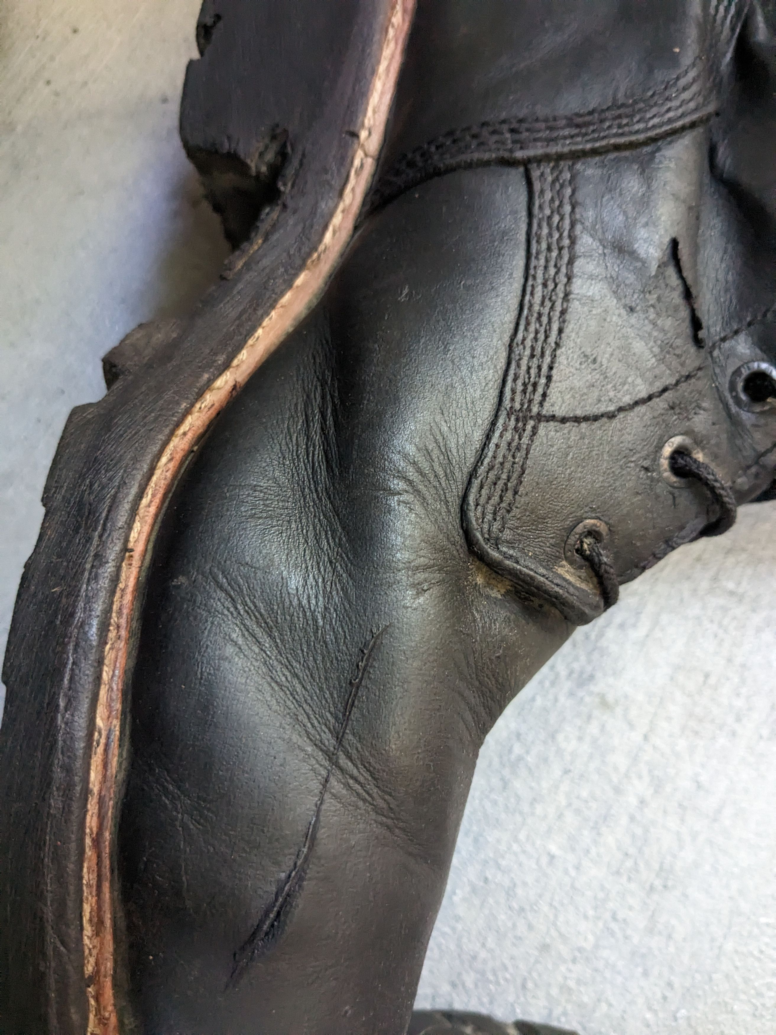Red Wing Red Wing Boots Black 10 EE Wide Steel Toe Leather Logger Size US 10 / EU 43 - 14 Thumbnail