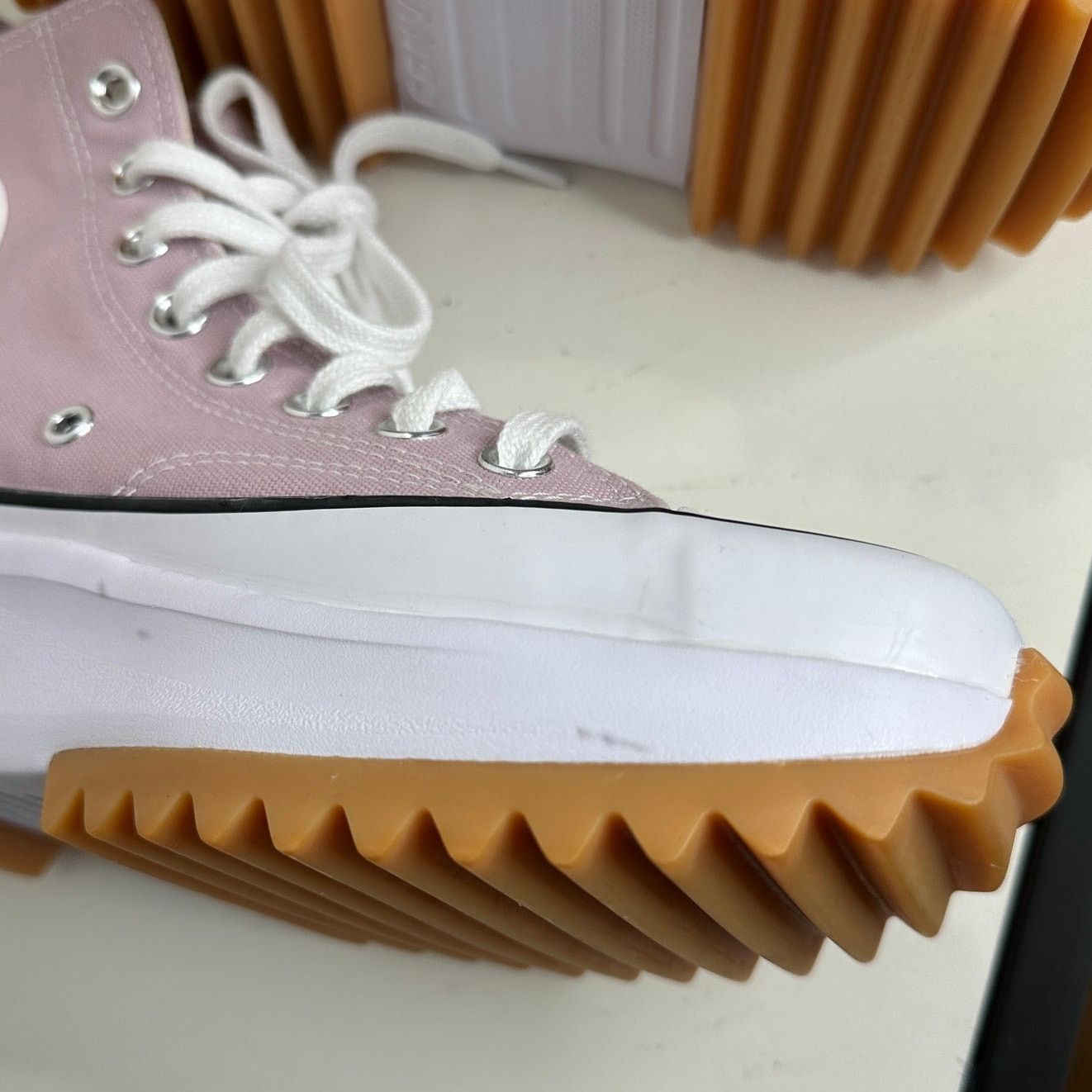Converse Converse Run Star Hike High Top Platform Sneaker W 9 / M 7 Size US 9 / IT 39 - 20 Thumbnail