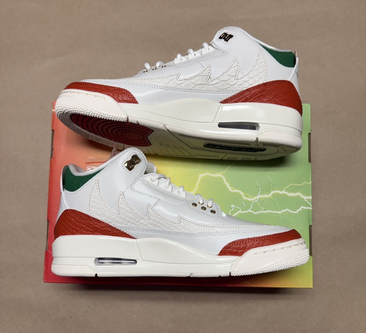 Jordan Brand Nike Air Jordan 3 Retro Mexico El Vuelo men’s size 7.5 NEW! Size US 7.5 / EU 40-41 - 2 Thumbnail