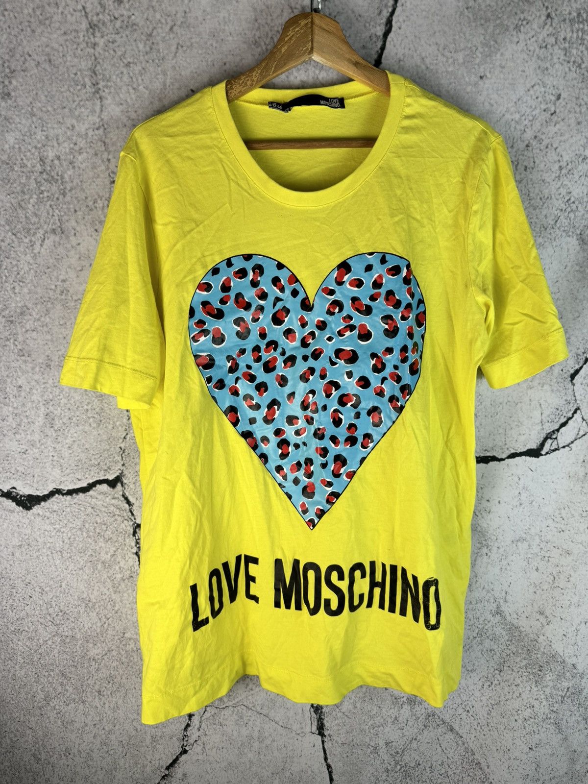 Moschino Vintage Love Moschino T-shirt Big Central Logo Y2K Rare Item Size US M / EU 48-50 / 2 - 1 Thumbnail