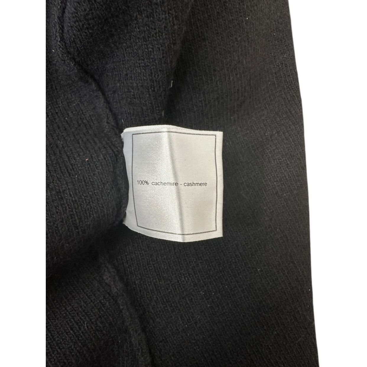 Chanel × Karl Lagerfeld Chanel sleeveless cashmere sweater zip details. Size XS / US 0-2 / IT 36-38 - 6 Thumbnail