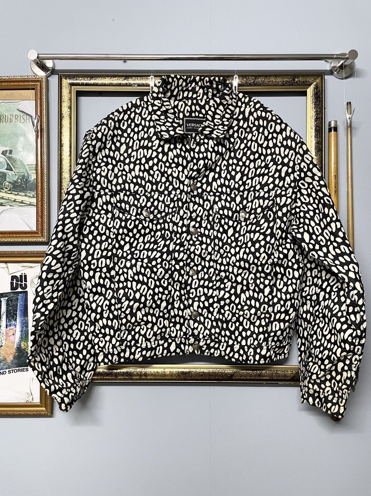 Versace Og Vintage Versace Animal Abstract Cropped High Fashion Look Size US L / EU 52-54 / 3 - 11 Thumbnail