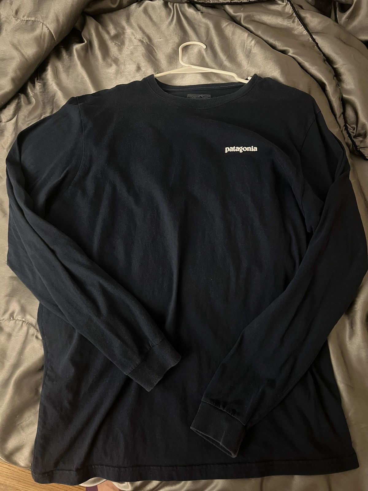 Patagonia Patagonia navy blue XL long sleeve t shirt men’s XL Size US XL / EU 56 / 4 - 2 Thumbnail