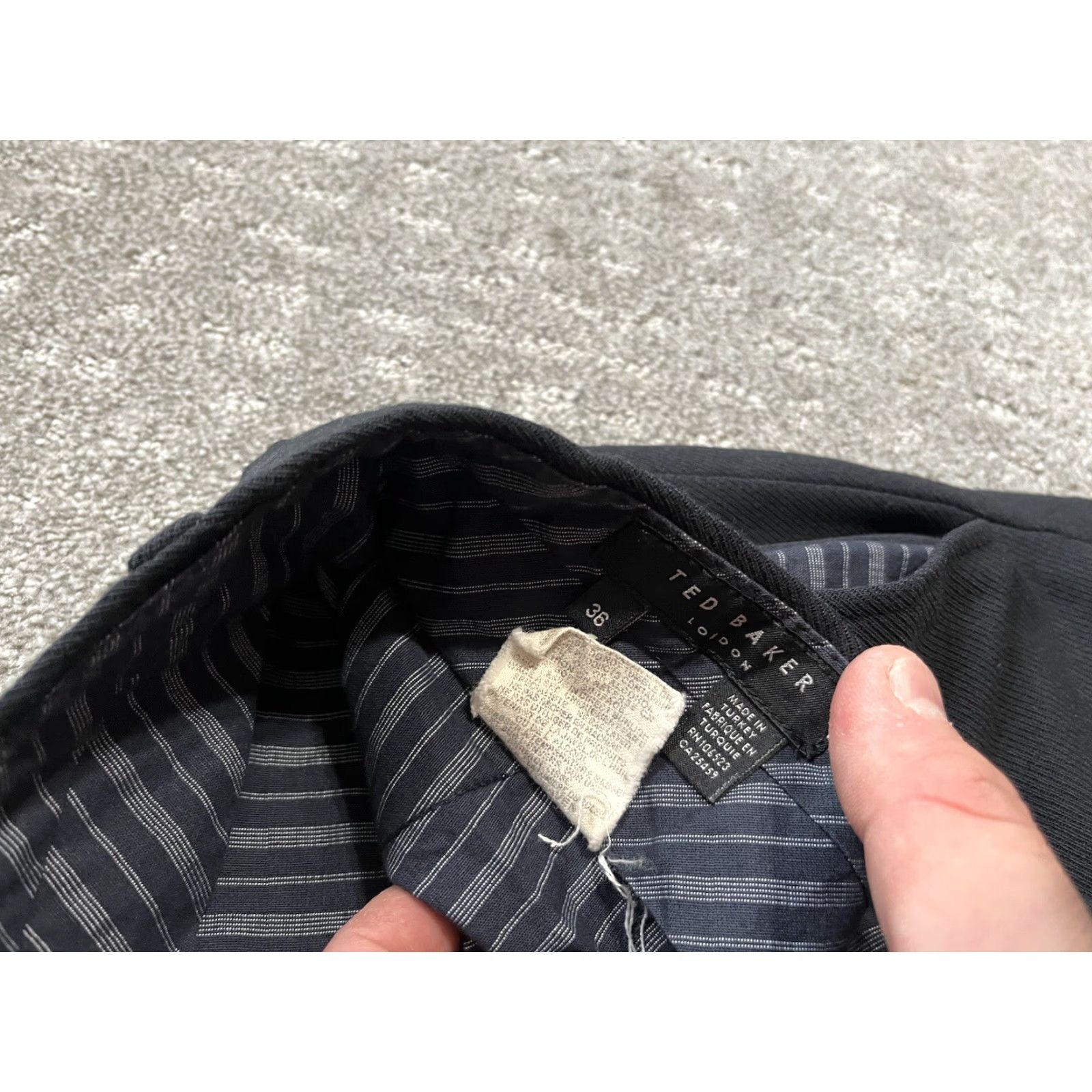 Vintage VINTAGE Ted Baker London Dress Pants Straight Front Wool Men 36x33 Black, Ted Baker London, Dress Pants, Regular, 36x33, Black, Mens Size US 36 / EU 52 - 5 Thumbnail