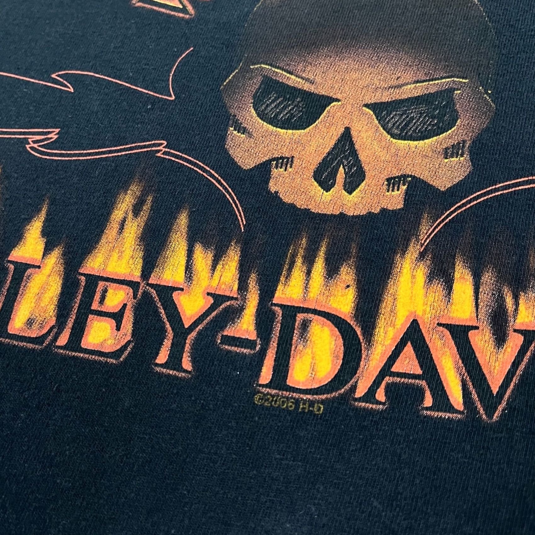 Harley Davidson VINTAGE Harley-Davidson Shirt Mens XL Black Fire Flames Biker Long Sleeve 2006 VTG Size US XL / EU 56 / 4 - 4 Thumbnail