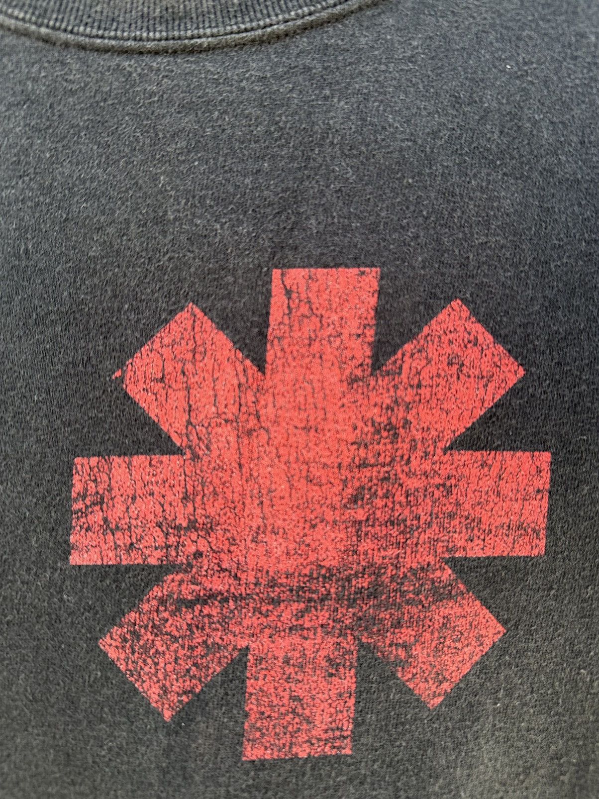 Band Tees Thrashed Vintage Y2K Red Hot Chilli Papper Faded Grunge Tee Size US M / EU 48-50 / 2 - 4 Thumbnail