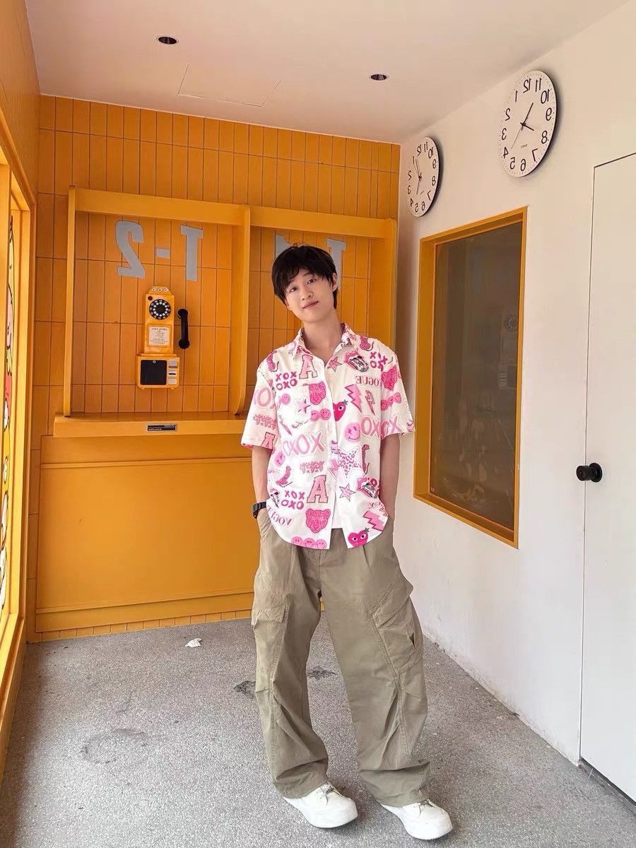 Other Graffiti Button Up Short Sleeve Shirt Size US M / EU 48-50 / 2 - 6 Thumbnail