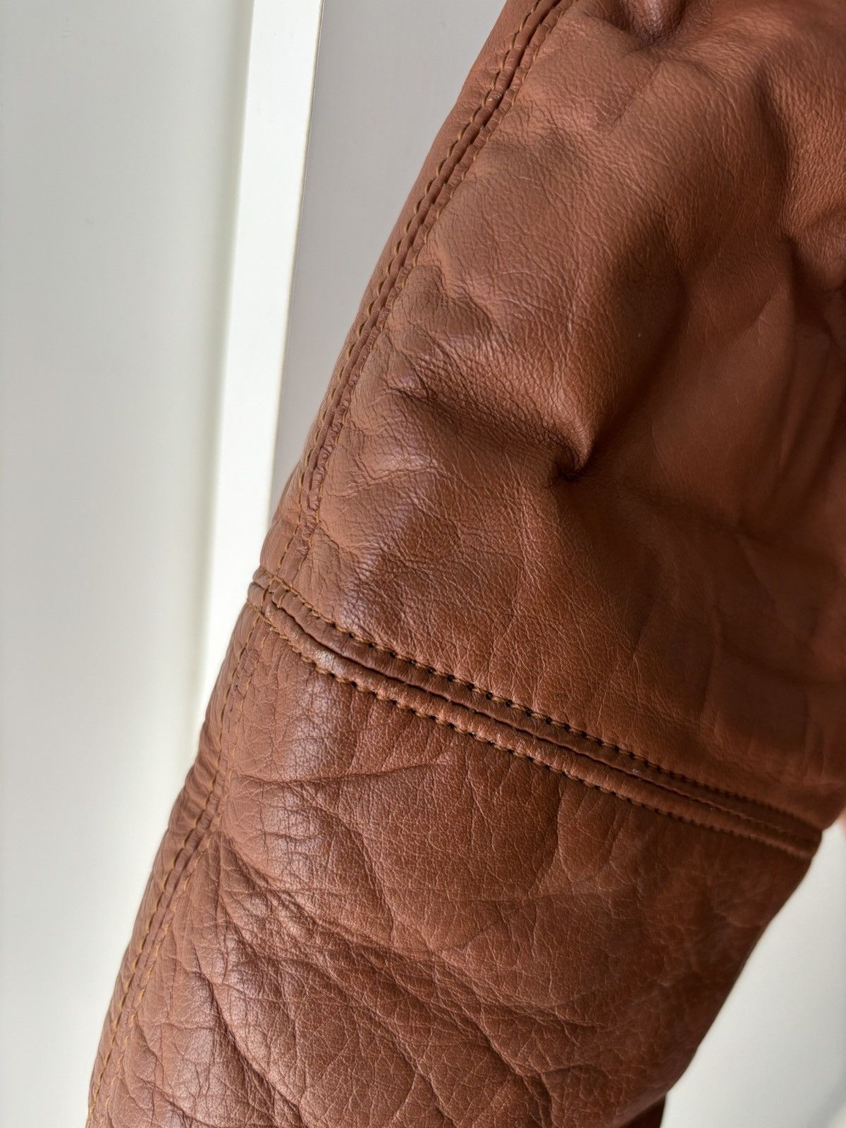 Japanese Brand × Vintage Vintage Cropped Cowhide Leather Puffer Jacket Size US S / EU 44-46 / 1 - 9 Thumbnail