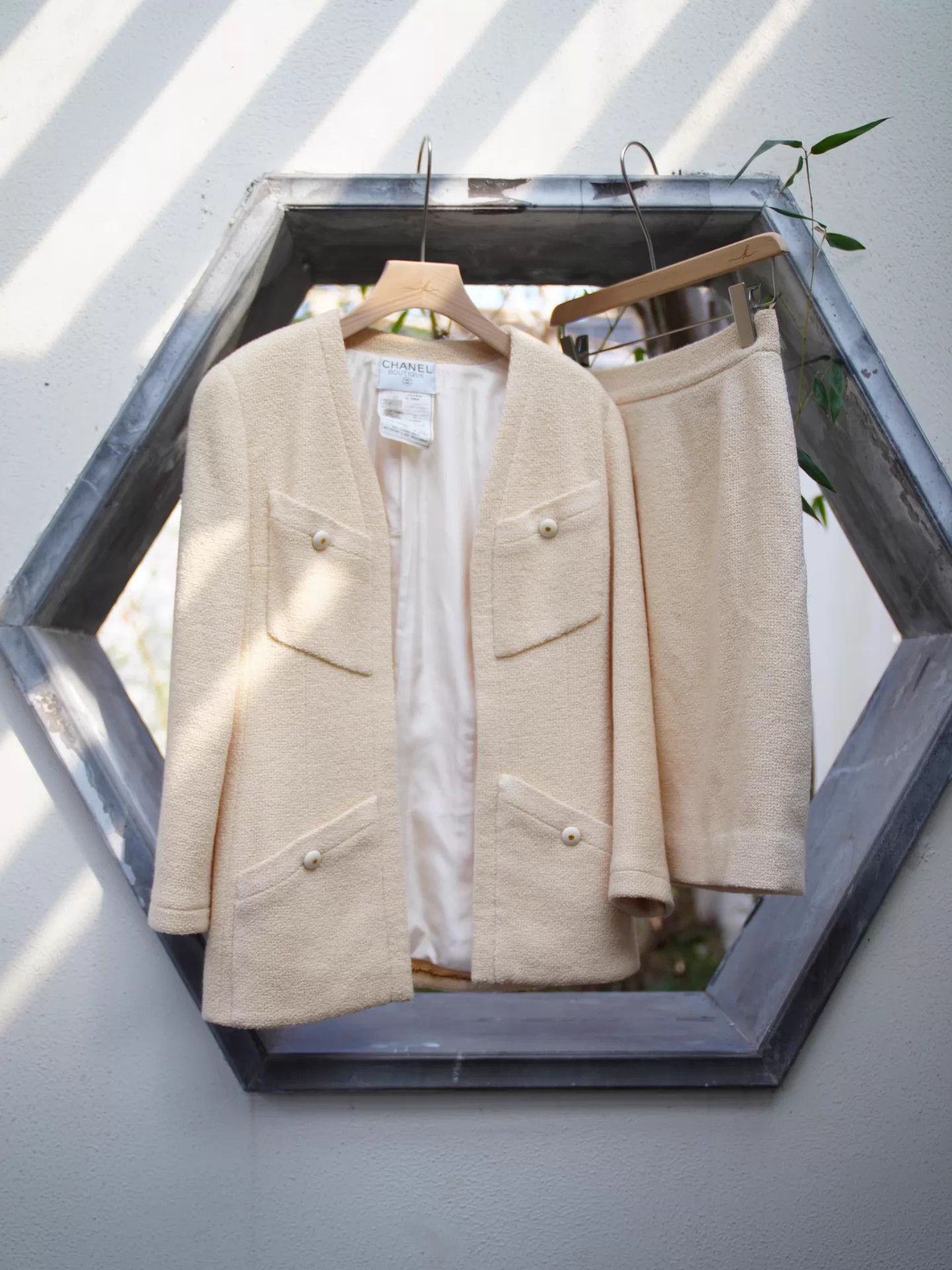 Chanel Chanel 1992 Cream Tweed Suit Skirt Set FR38 Size S / US 4 / IT 40 - 2 Thumbnail
