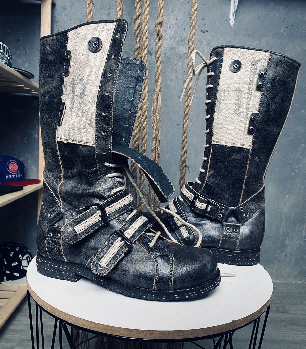 image of Vintage Stockerpoint Avant Garde Women Boots in Grey (Size 7)