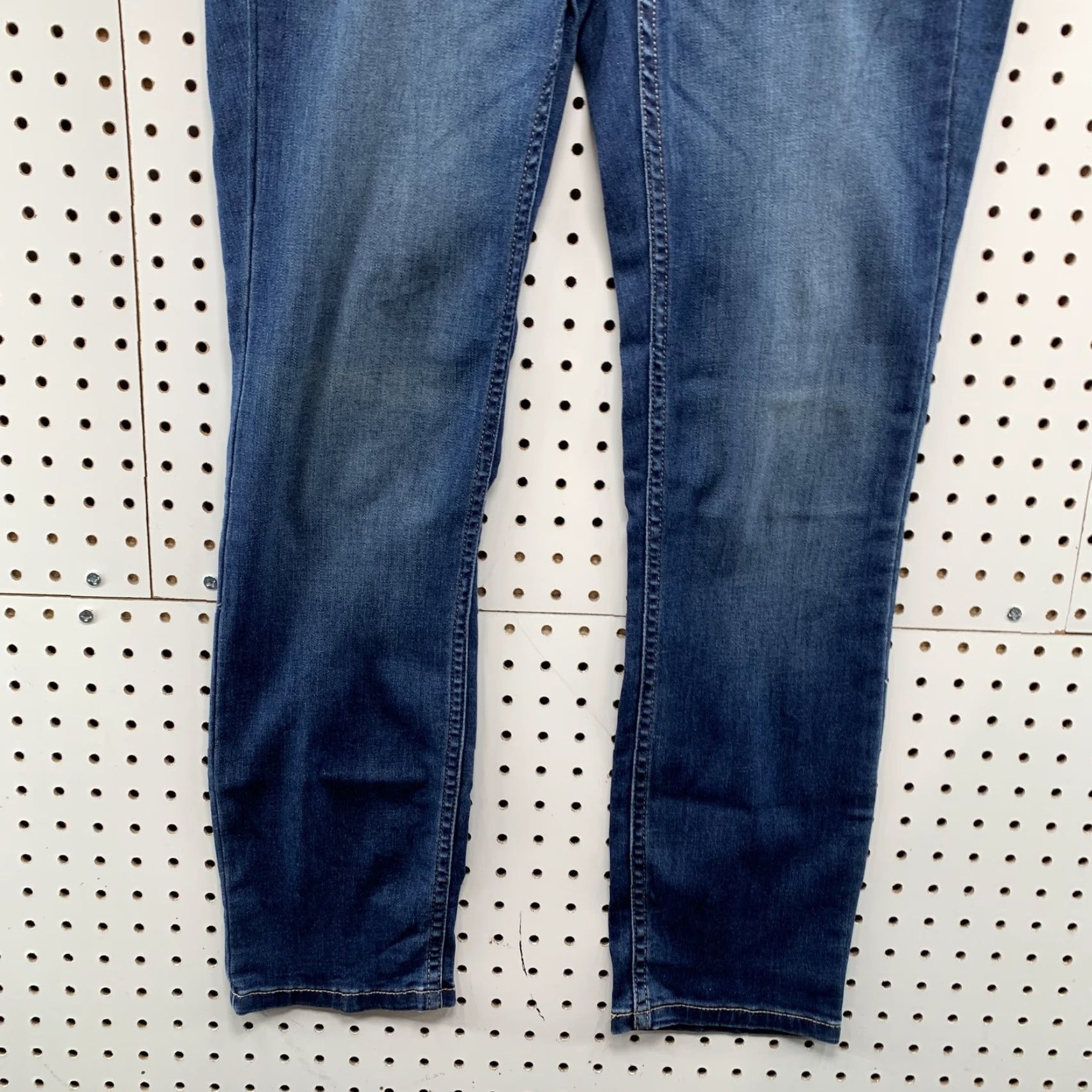Calvin Klein NEW Calvin Klein Denim Jeans Womens Size 6X30 Ultimate Skinny Low Rise NWT Size 28" / US 6 / IT 42 - 3 Thumbnail