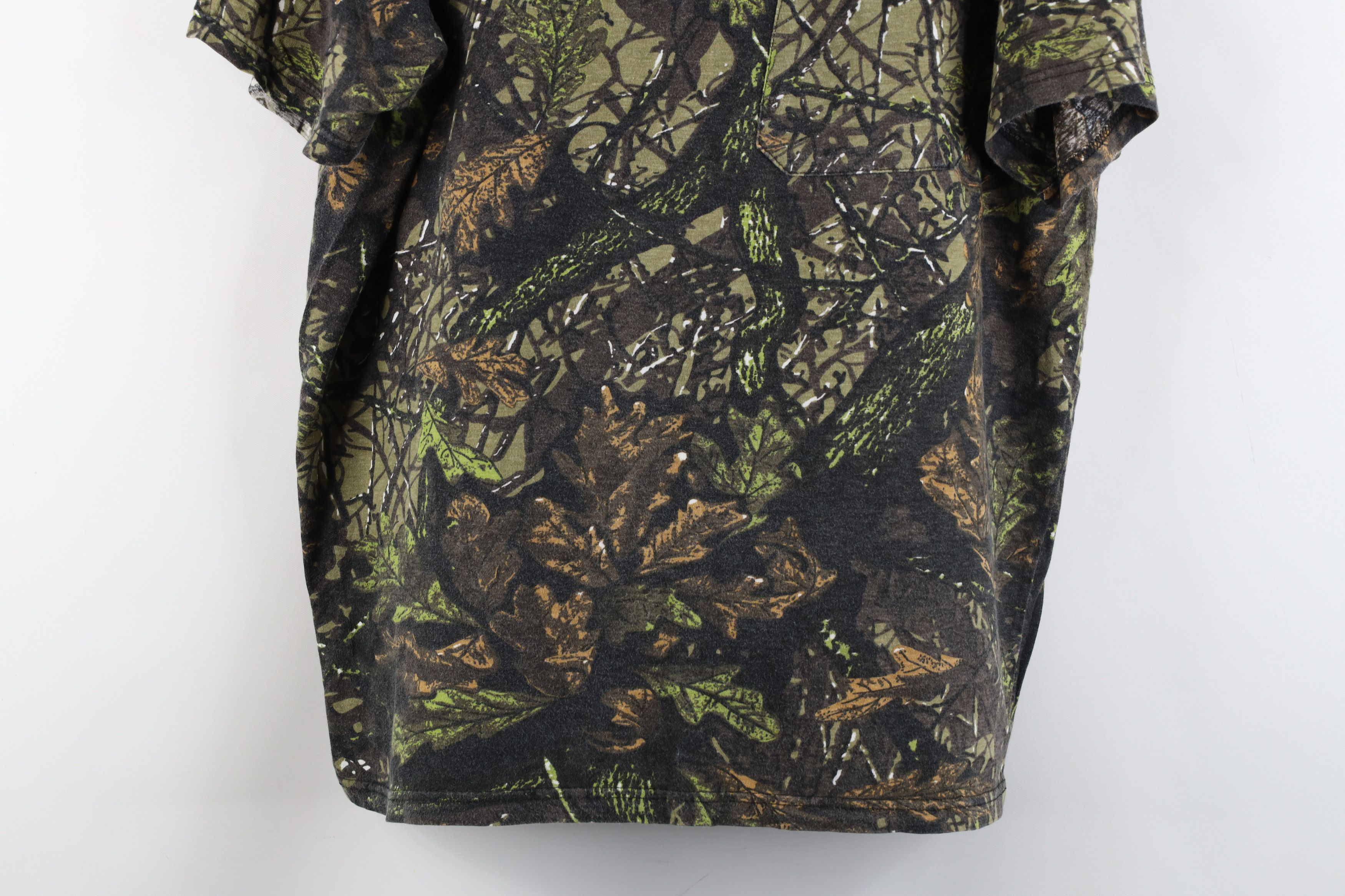Vintage Vintage 90s Streetwear Boxy Fit Camouflage Pocket T-Shirt Size US M / EU 48-50 / 2 - 3 Thumbnail