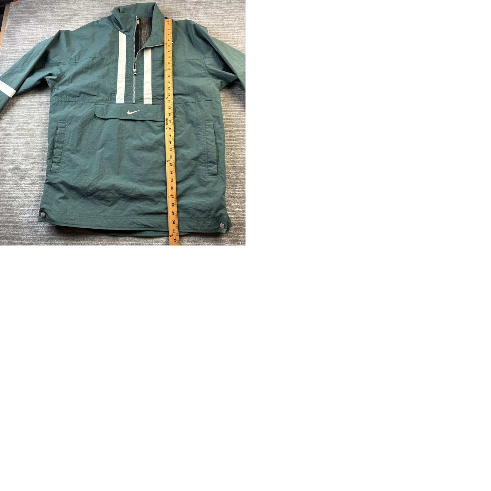 Nike VINTAGE Nike Jacket Mens Large Green Windbreaker Hoodie Track Kangaroo Pocket Size US L / EU 52-54 / 3 - 9 Thumbnail
