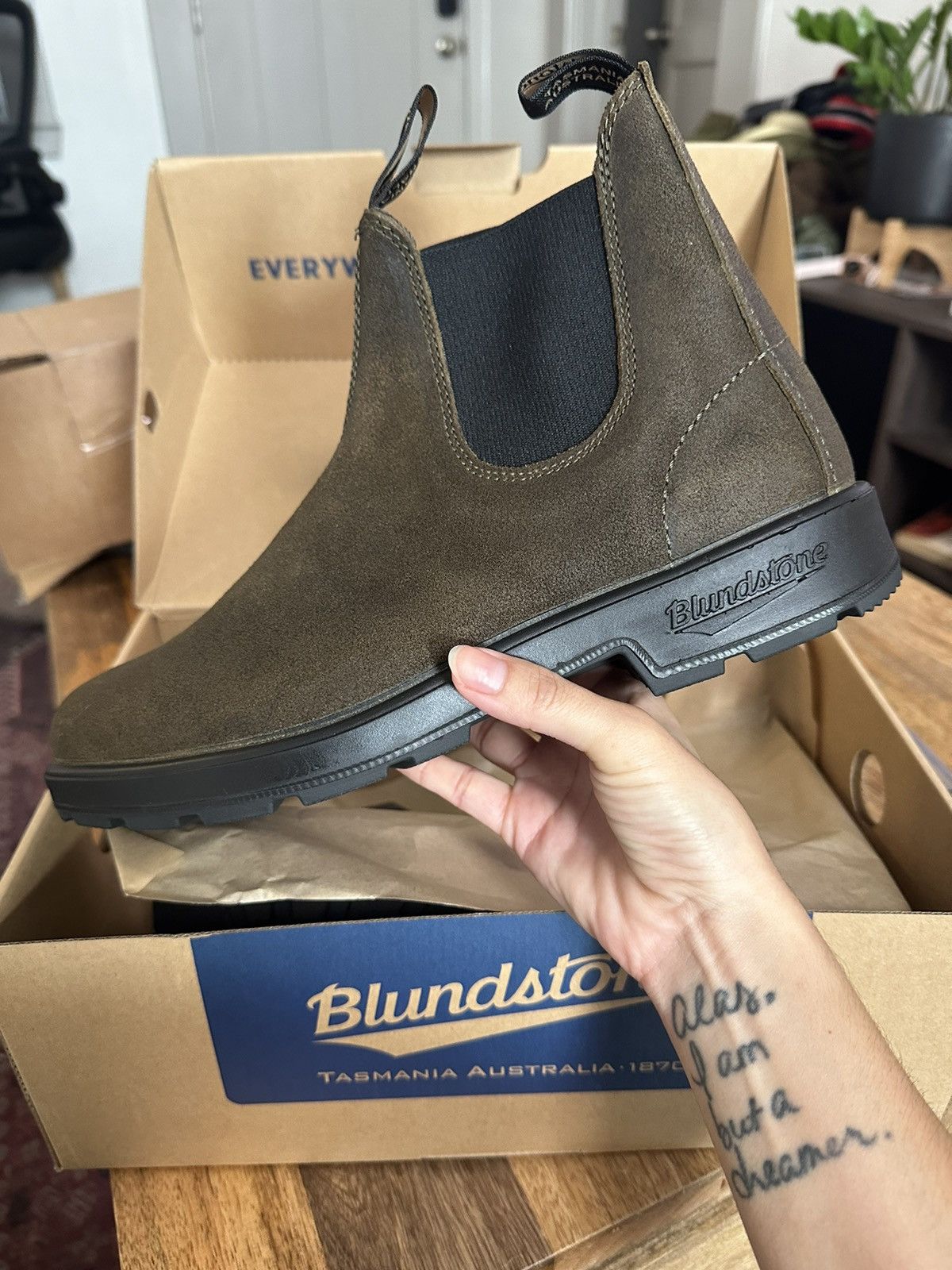 image of Blundstone Suede Chelsea Boot in Green, Men's (Size 10)