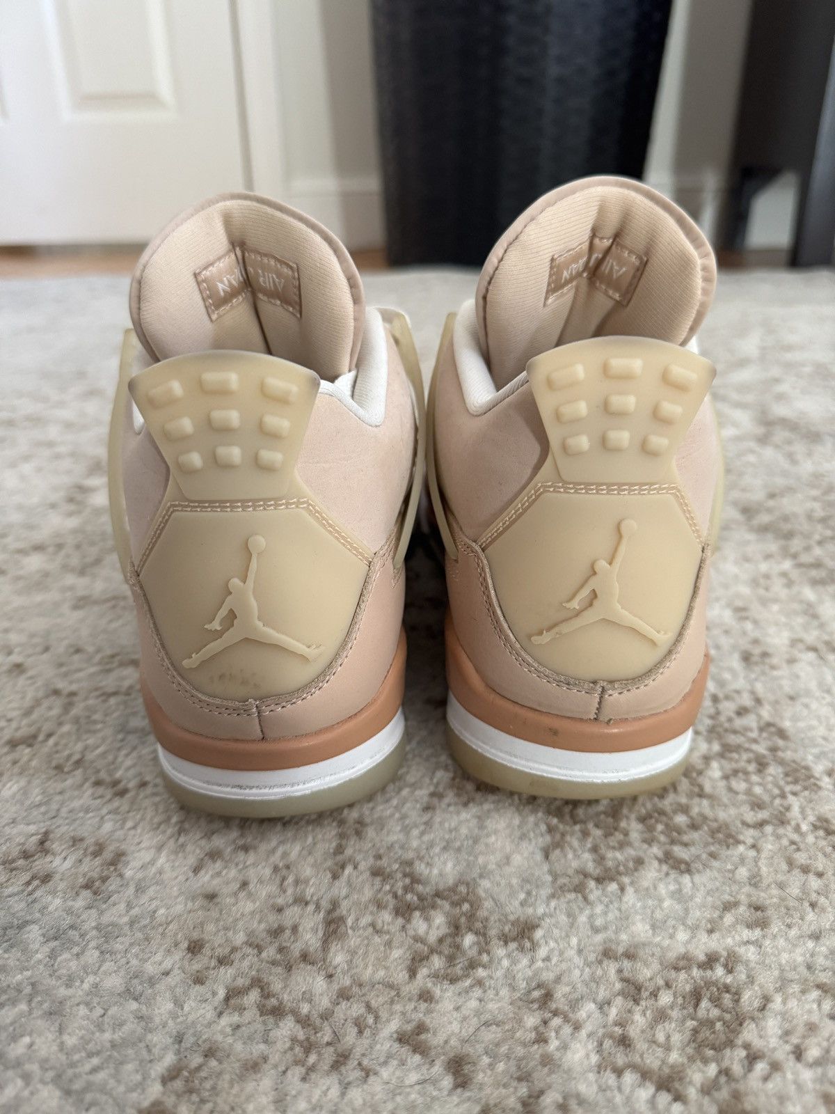 Jordan Brand Air Jordan 4 Retro ‘Shimmer’ Size US 8.5 / IT 38.5 - 5 Thumbnail