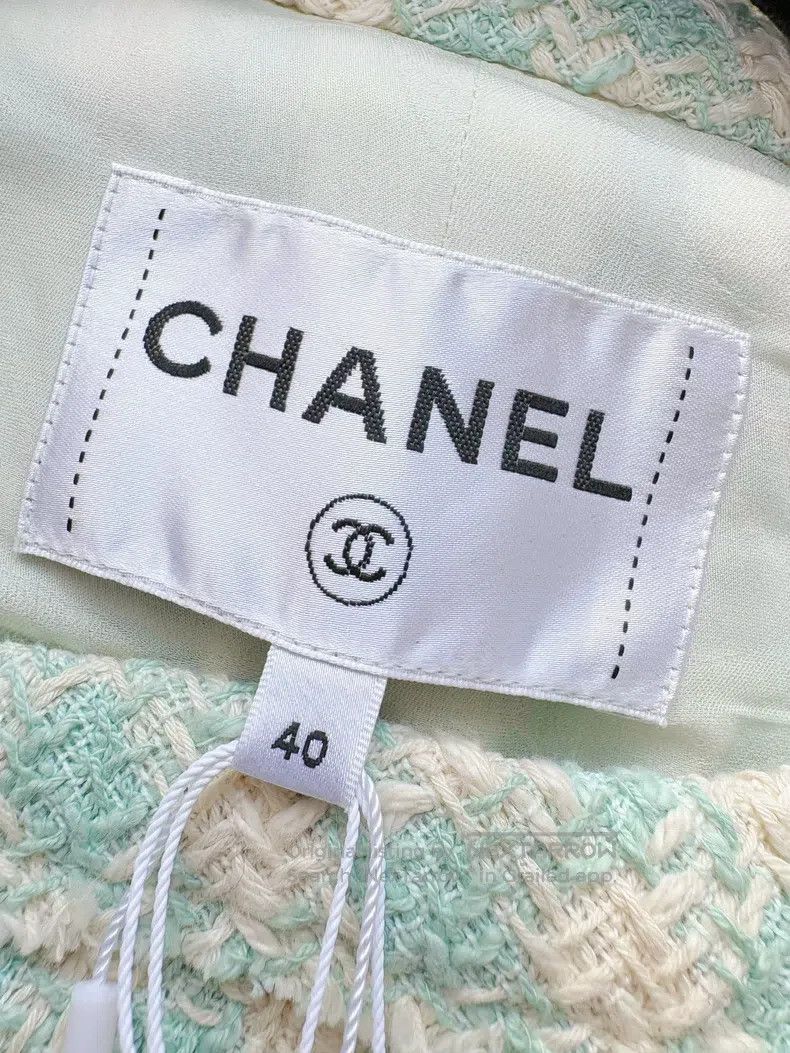 Chanel Chanel 23S mint green and white plaid double-breasted jack Size S / US 4 / IT 40 - 3 Thumbnail