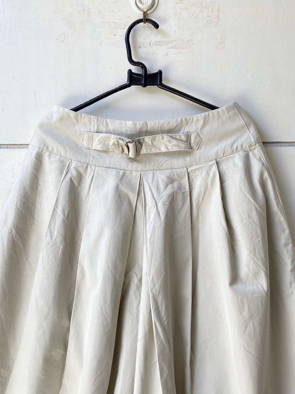 Issey Miyake IS ISSEY MIYAKE Cream Shorts Size US 26 / EU 42 - 17 Thumbnail