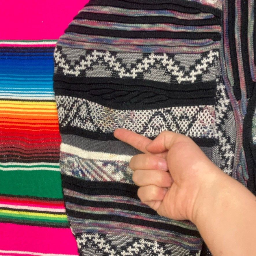 Tundra Canada VTG Tundra Canada Sweater 3D Knit Textured Cosby Biggie 90s Size US XL / EU 56 / 4 - 2 Thumbnail