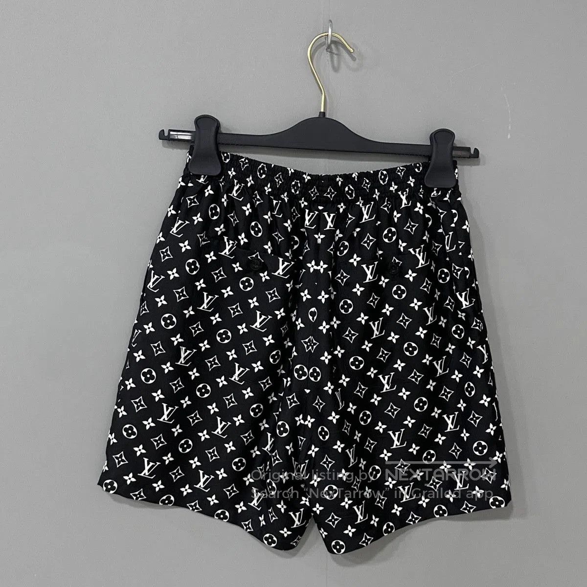 Louis Vuitton Louis Vuitton Black Monogram Skirt. Size 35" - 3 Thumbnail