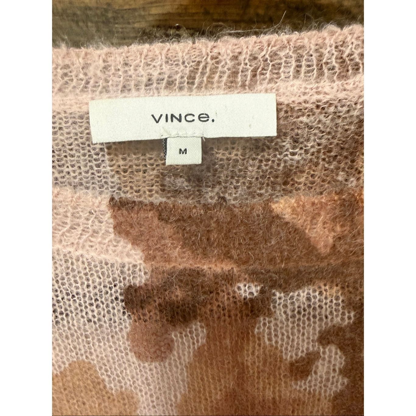 Vince Vince light weight sweater sz M Size M / US 6-8 / IT 42-44 - 4 Thumbnail