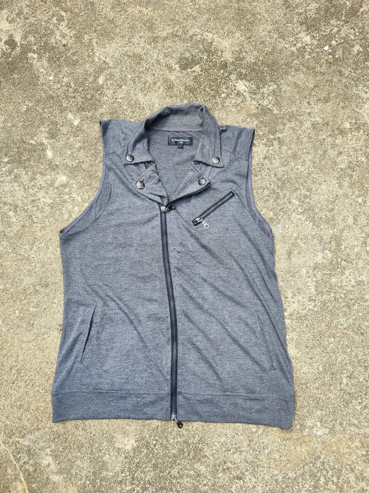 In The Attic in the attic homme Sleeveless Zip Vest – L Size US S / EU 44-46 / 1 - 1 Thumbnail