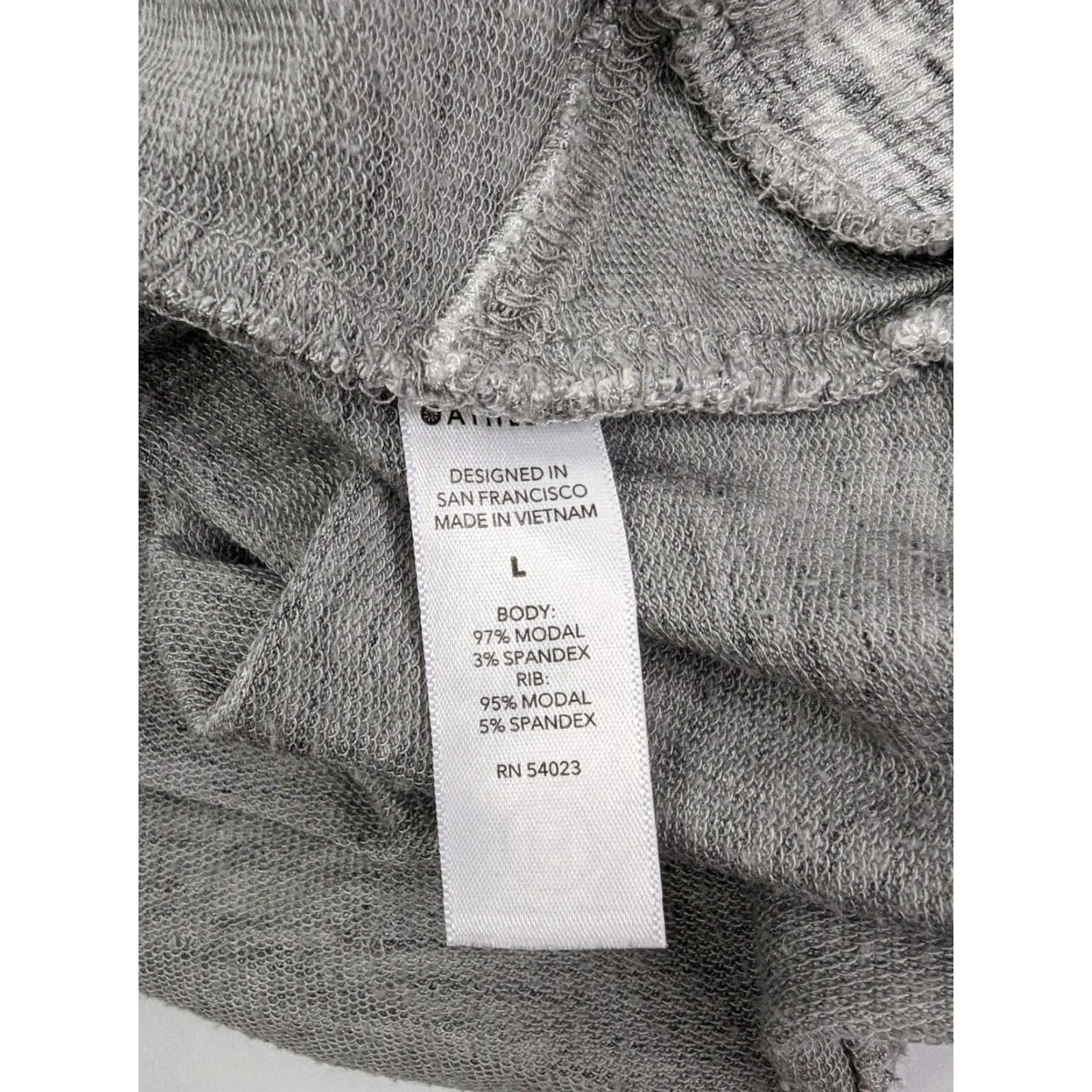 Athleta Athleta Sweatshirt Mindset Relaxed Fit Women’s Large Gray Pullover Long Sleeve Activewear 472751 Size L / US 10 / IT 46 - 7 Thumbnail
