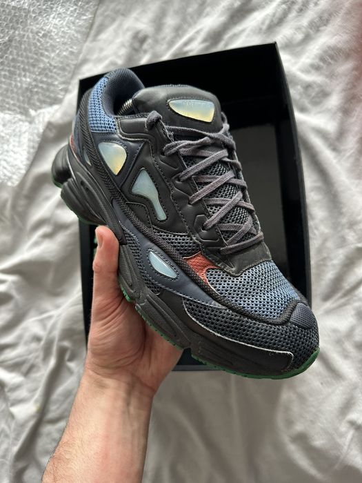 Raf simons hot sale ozweego marine