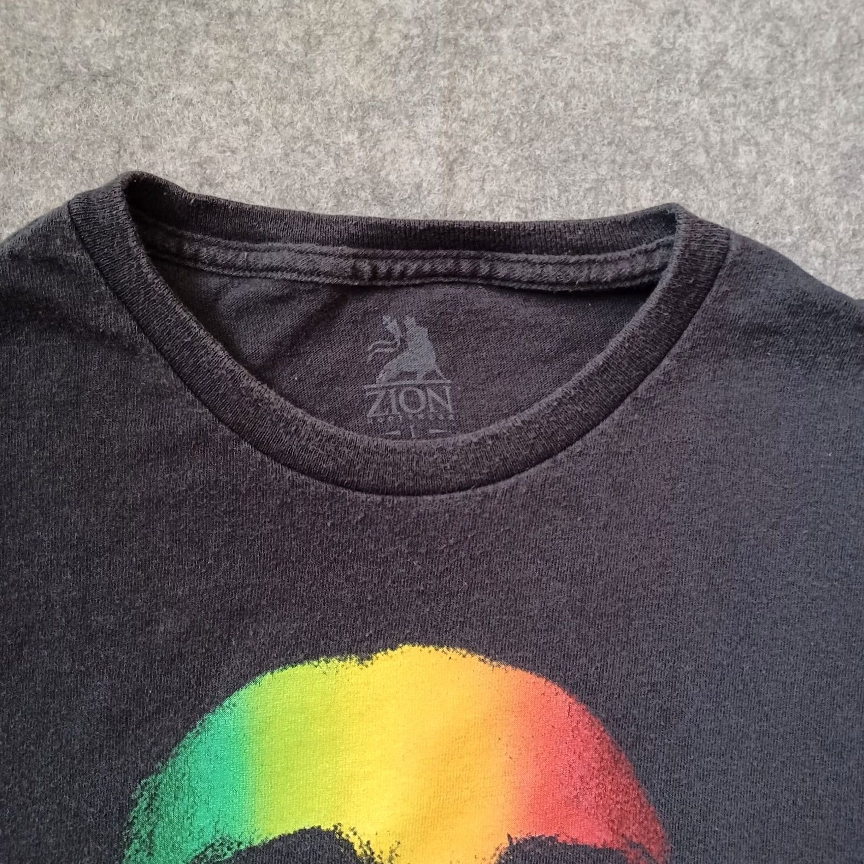 Vintage Zion Rootswear Bob Marley T Shirt Mens Large Black Rasta Faded Short Sleeve Size US L / EU 52-54 / 3 - 6 Thumbnail