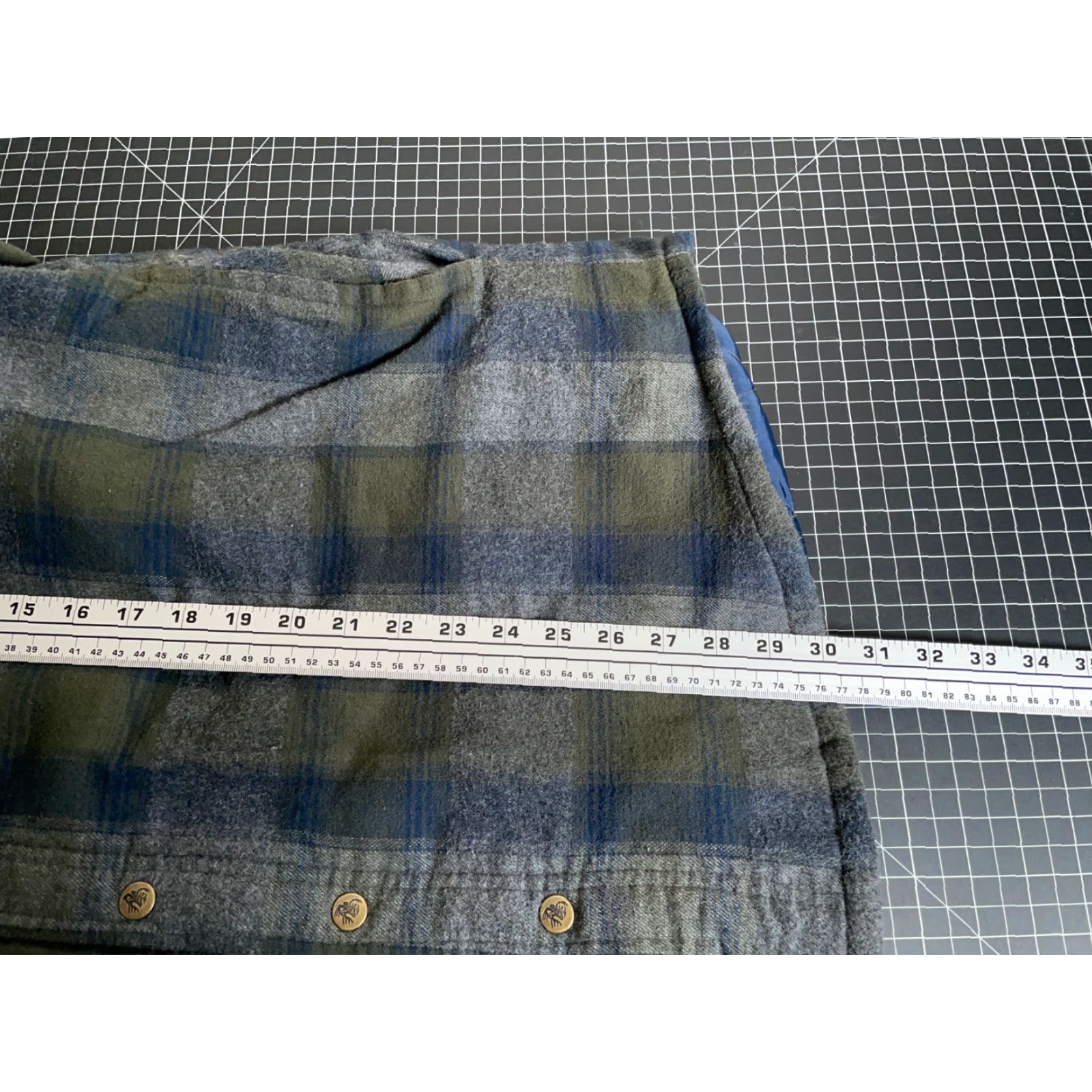 Vintage Legendary Whitetails Outfitters Flannel Shirt Jacket Adult XL Gray Plaid Hooded Size US XL / EU 56 / 4 - 7 Thumbnail