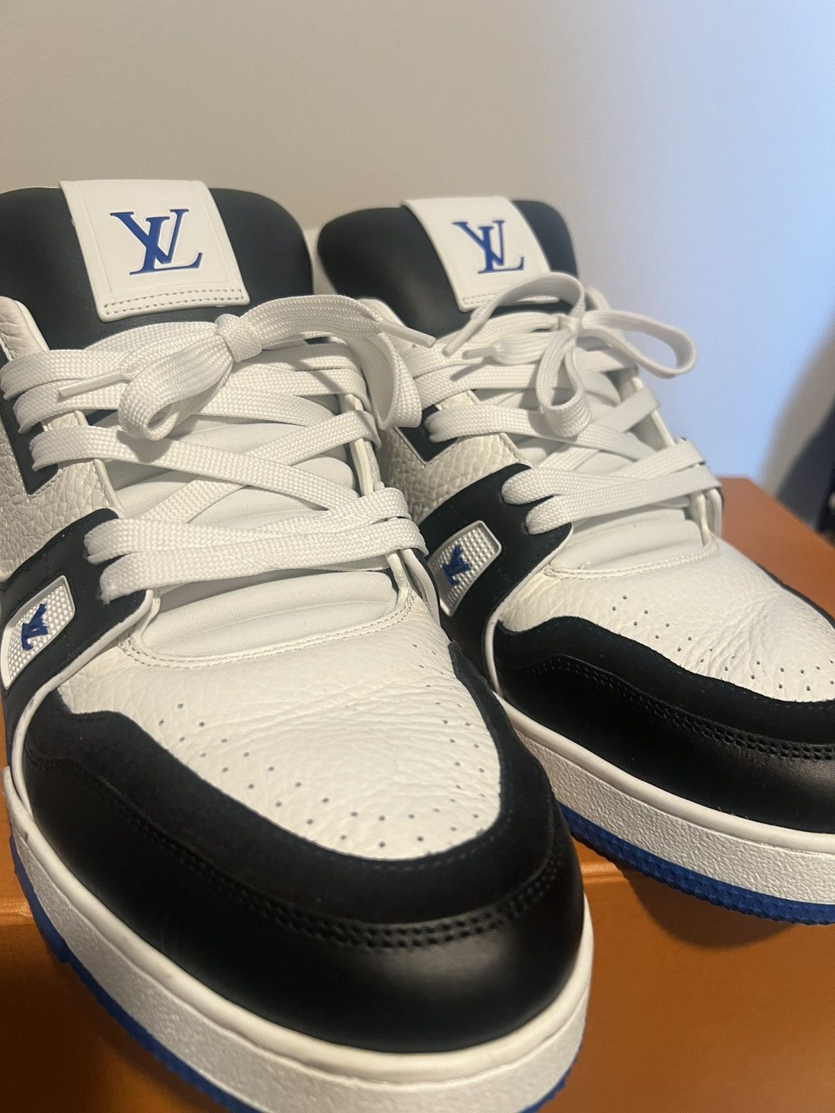 Louis Vuitton Louis Vuitton Trainer Size US 12 / EU 45 - 12 Thumbnail