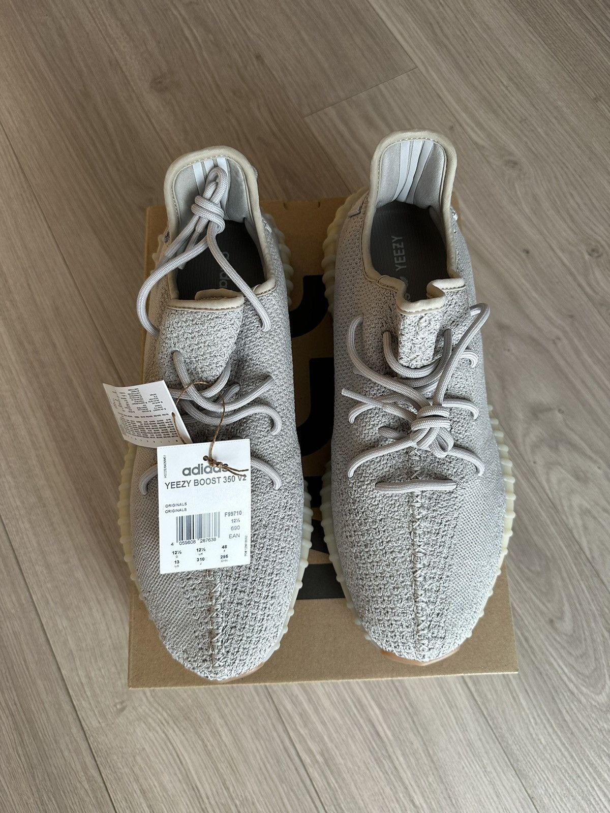 YEEZY BOOST 350 V2 Sesame