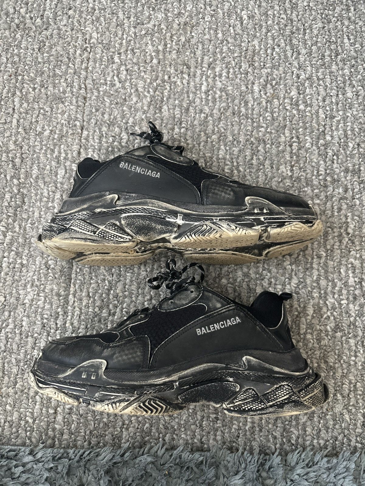 Balenciaga Balenciaga Size US 12 / EU 45 - 1 Thumbnail