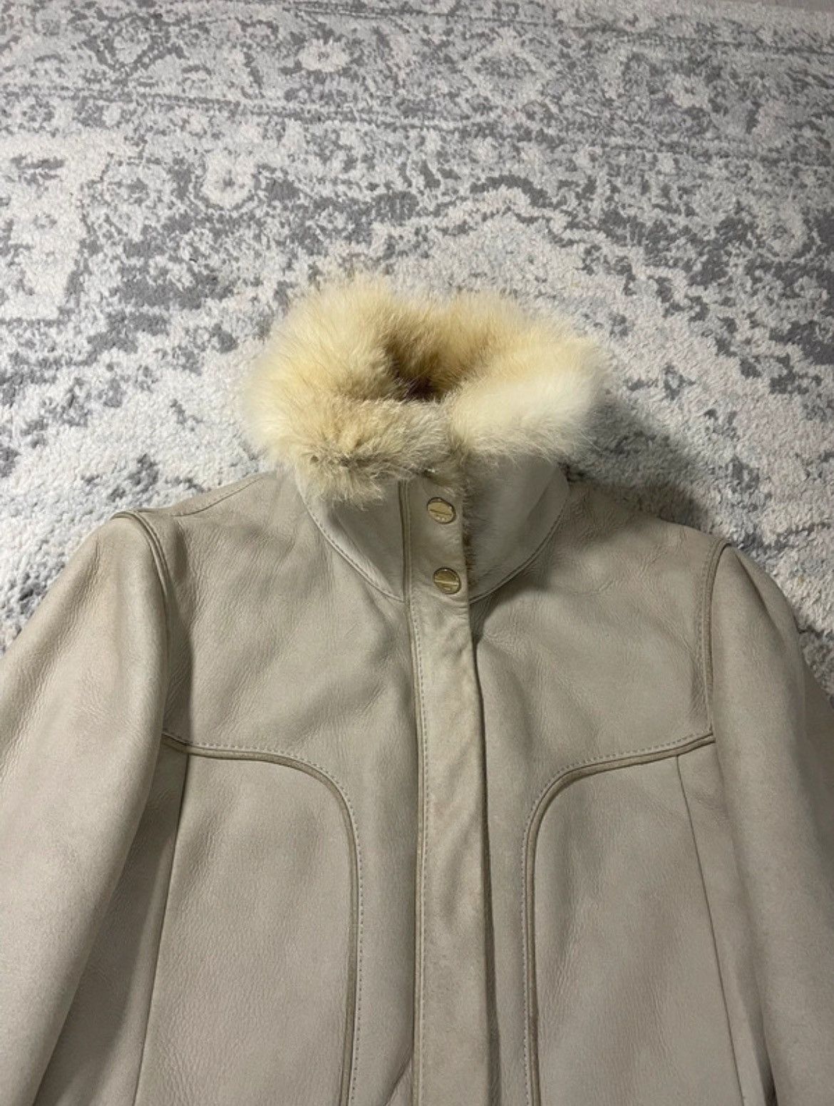 Gucci Long Coat With Fur by Gucci Size S / US 4 / IT 40 - 4 Thumbnail
