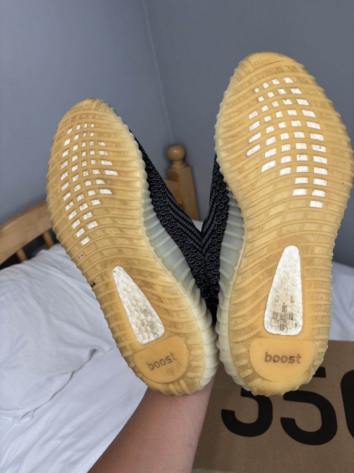 Yeezy Yeezy Boost 350 Carbon Size US 9 / EU 42 - 5 Thumbnail