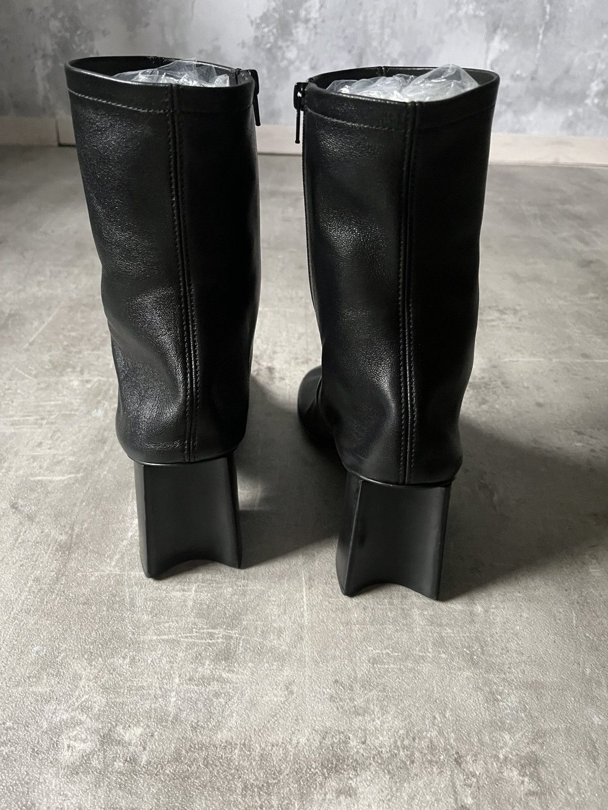 Balenciaga Balenciaga F/W 2022 Glove Boots leather black Size US 9 / EU 42 - 3 Thumbnail